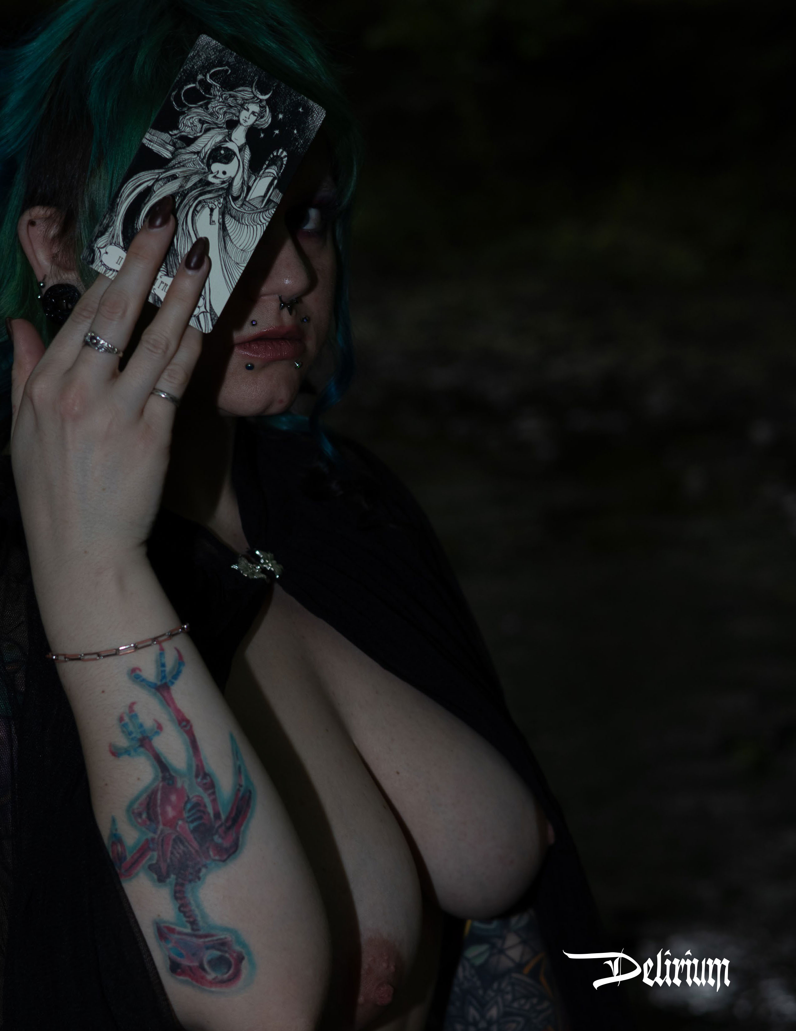 Delirium editorial: tarot card close-up, Veil of the Arcane